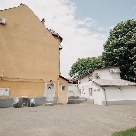 Palma Vendeghaz Bed & Breakfast Szeged Exterior photo