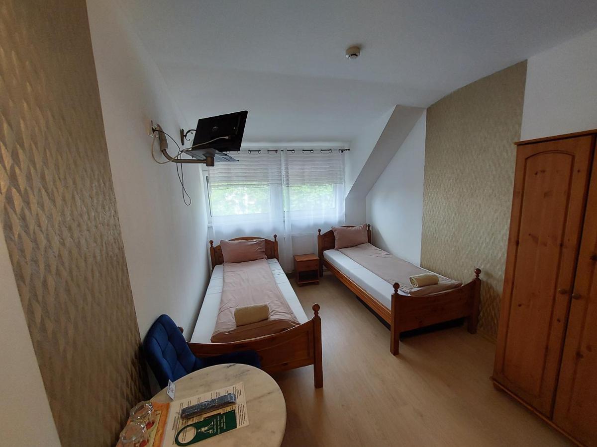 Palma Vendeghaz Bed & Breakfast Szeged Exterior photo