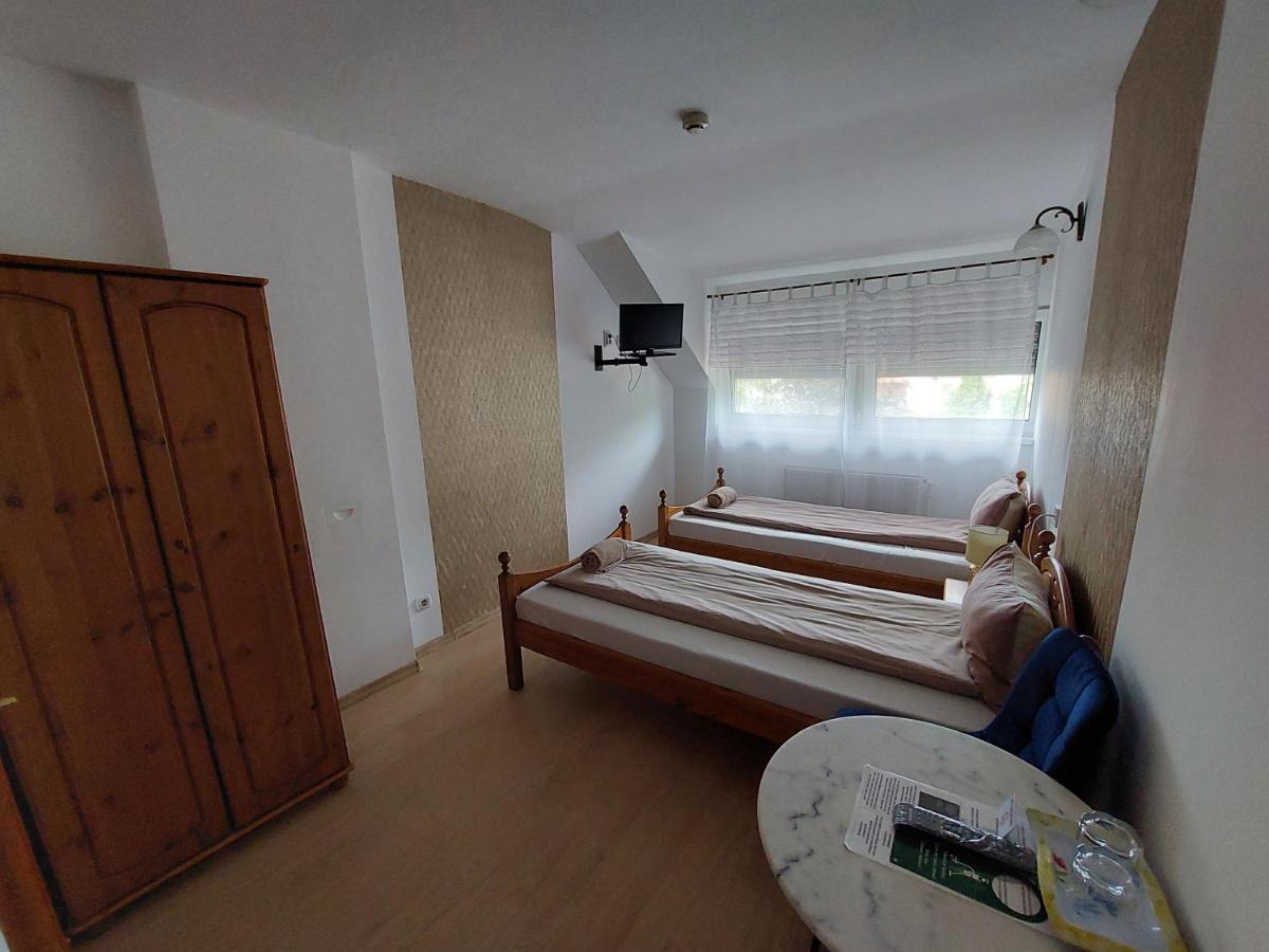 Palma Vendeghaz Bed & Breakfast Szeged Exterior photo